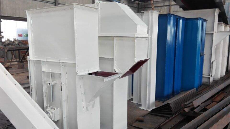 斗式提升機實景2